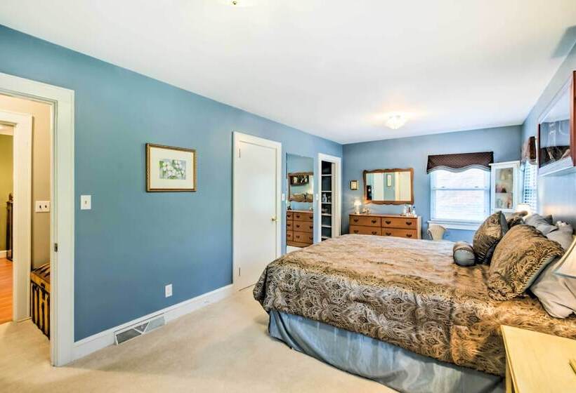 Scenic Canton Home W/ Sunroom   Near Asheville!