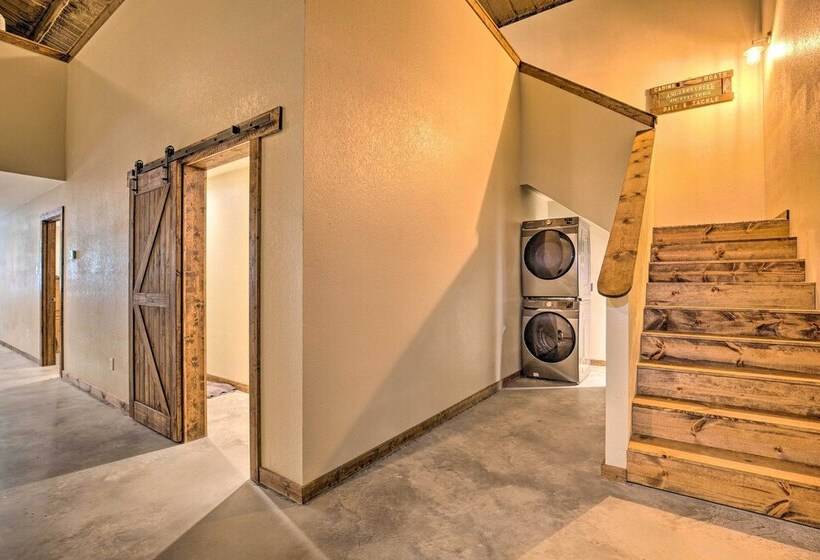 Secluded Home W/ Gas Grill, 3 Mi To Boating!