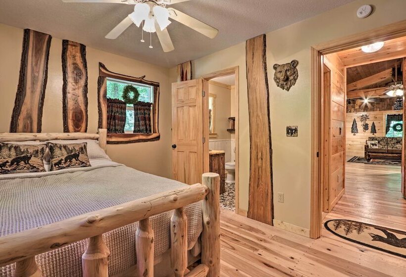 Serene Pigeon Forge Hideaway W/ Game Room!