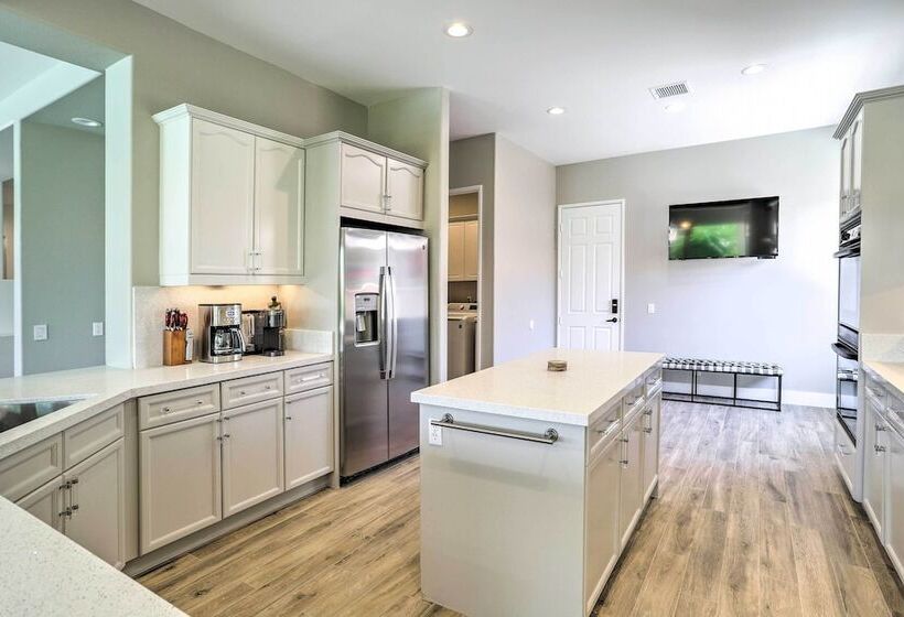 Updated & Modern Palm Desert Hideaway W/ Pool