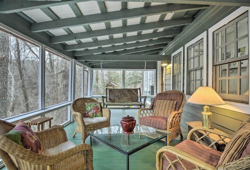 Warm + Peaceful Home W/ Fire Pit On Haw River