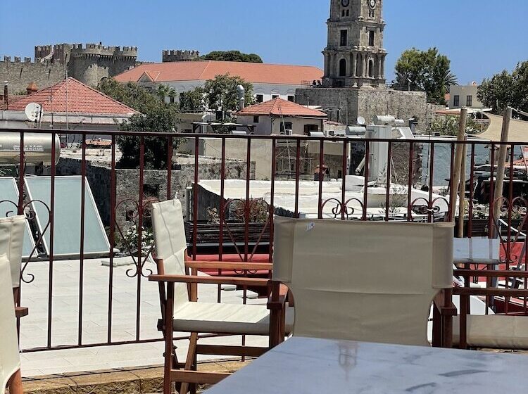 تختخواب و صبحانه Midgard Suites   Medieval Town