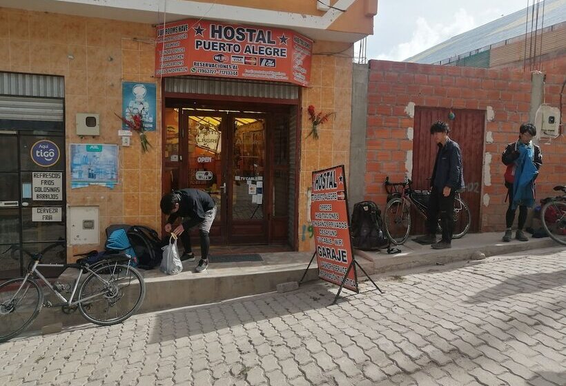 مسافرخانه Puerto Alegre Copacabana