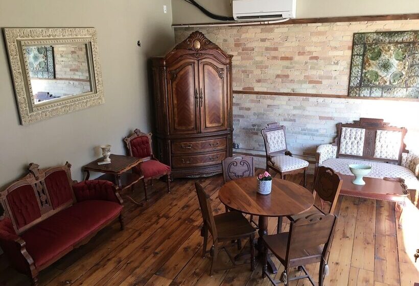 فندق Cambridge Inn On Main