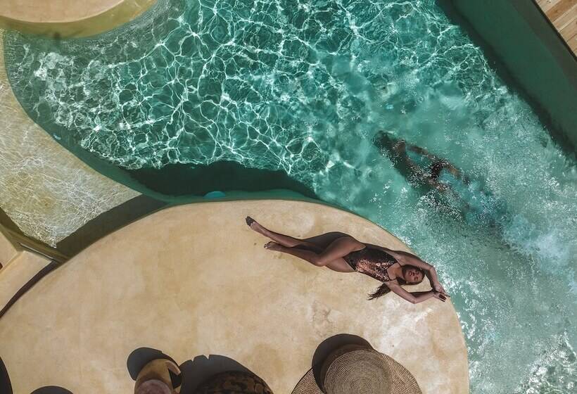 Hotel Divino Caldera