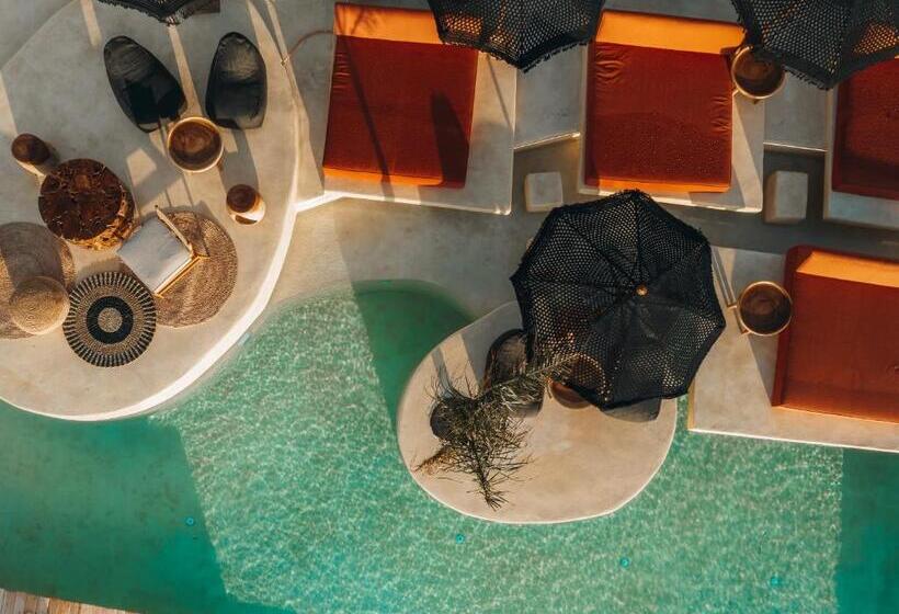 Hotel Divino Caldera