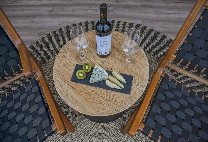 בית מלון כפרי Eco Dome Crete