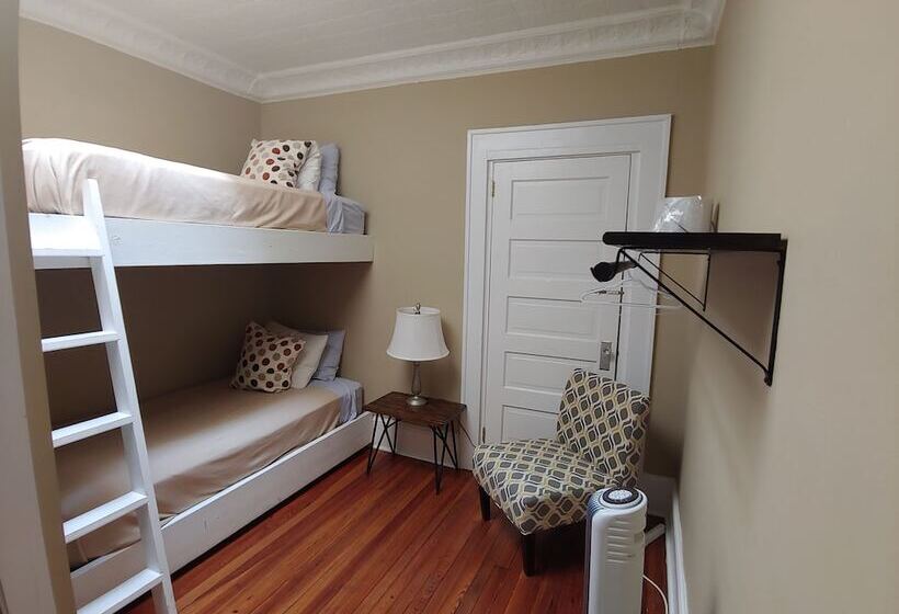 ホテル Iron Horse Station