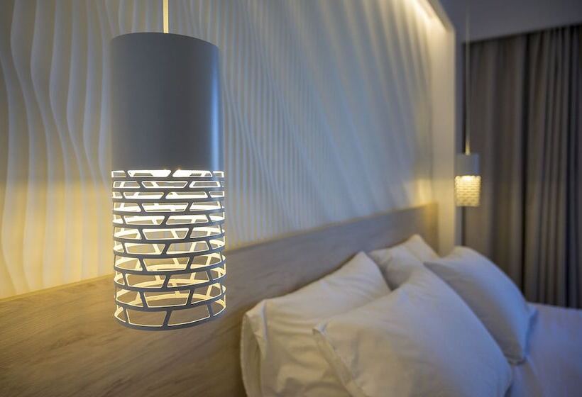 فندق Mythos Suites