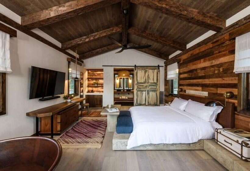 هتل Southall Farm & Inn