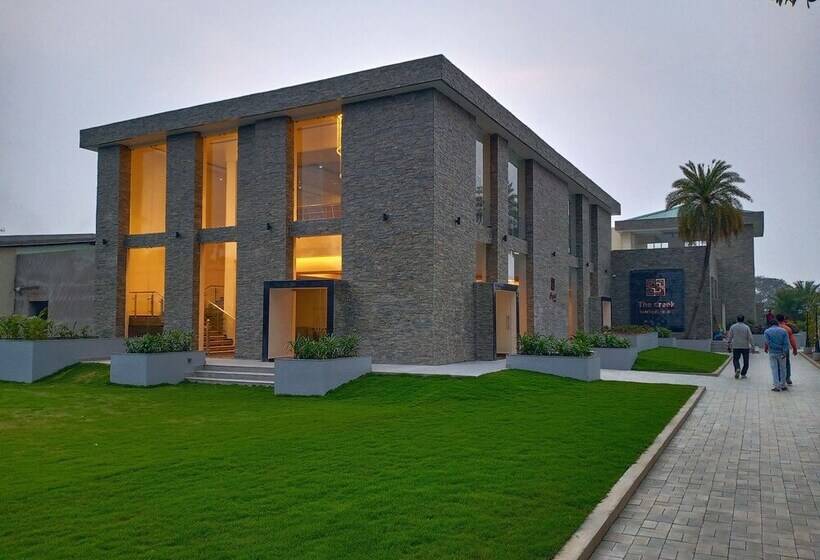 בית מלון כפרי The Creek Boutique Resort & Spa