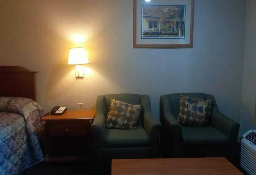 فندق على الطريق Traveler Inn And Suites