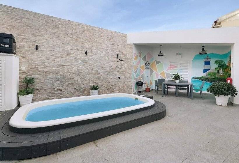 إقامة Impeccable 4 Bed House In São Domingos De Rana