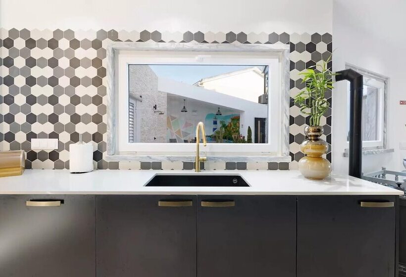 إقامة Impeccable 4 Bed House In São Domingos De Rana