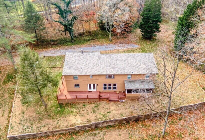 Newly Remodeled 4br Lodge On Wolf Creek
