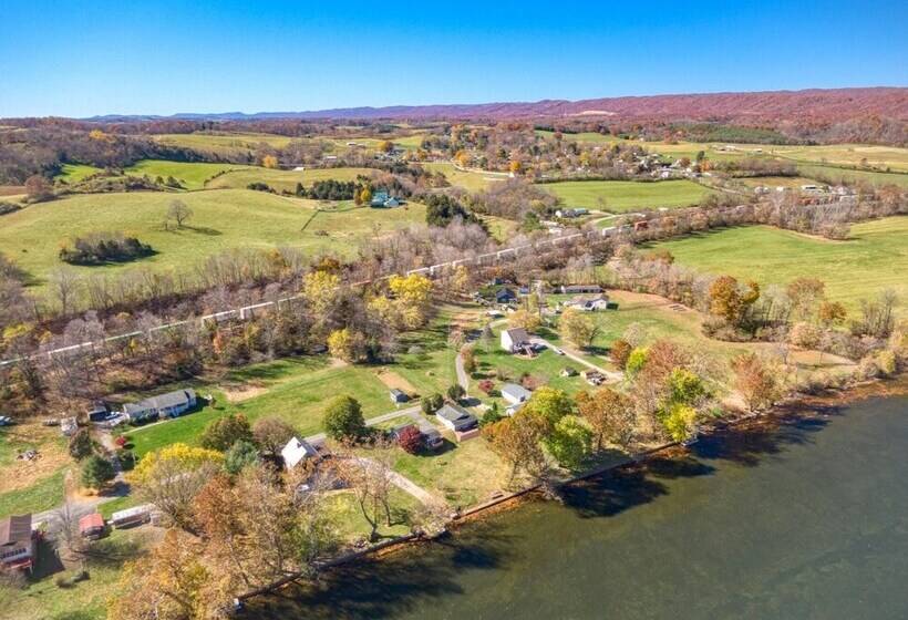 House On The New River, 3br, 20 Minutes From Vt