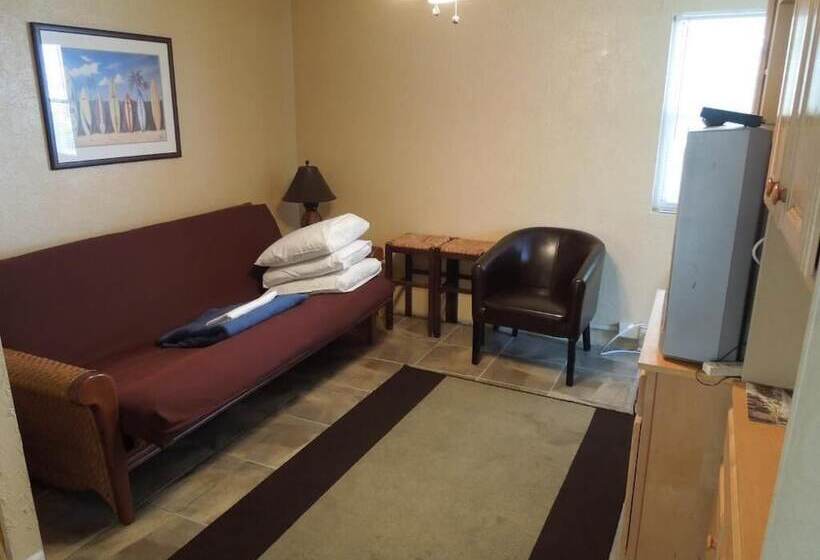 Sifting Sands Motel