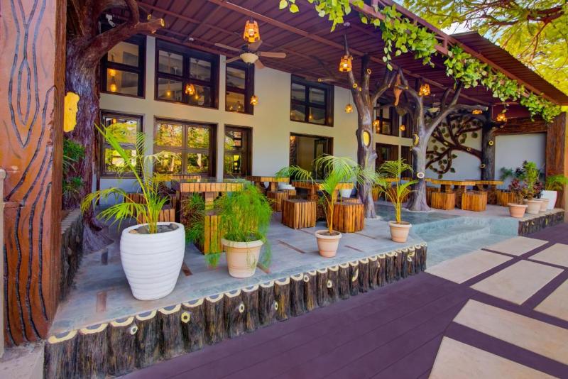 Отель Club Mahindra Netrang