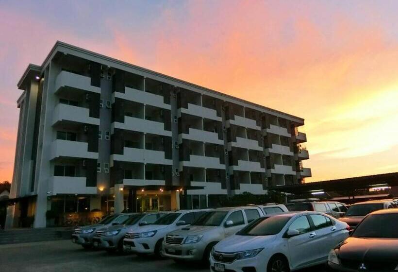 هتل Home Place  Lopburi
