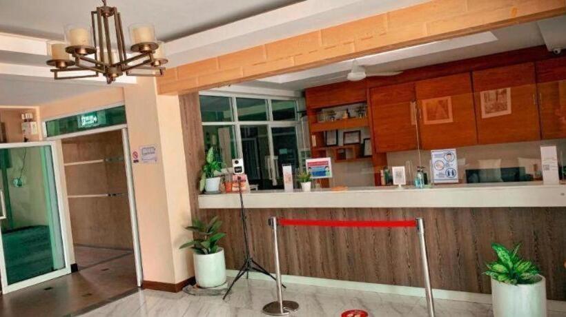 هتل Home Place  Lopburi