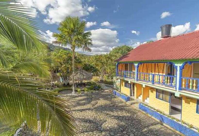 هتل Campestre La Herradura