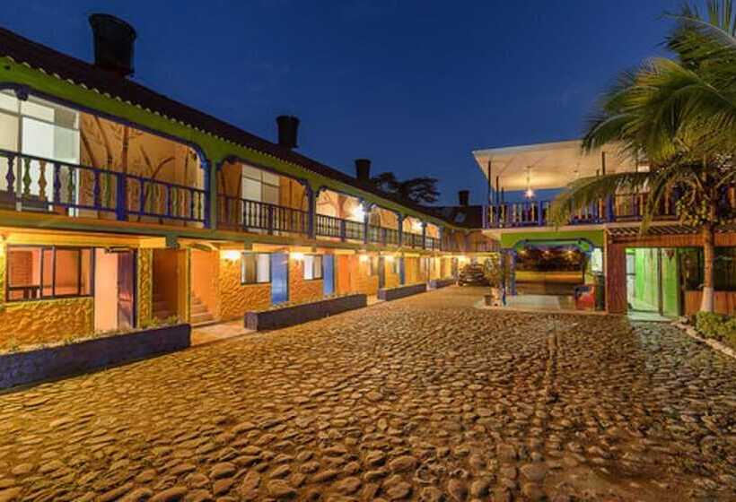 هتل Campestre La Herradura