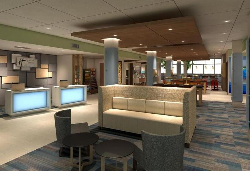 Отель Holiday Inn Express & Suites Kingdom City, An Ihg