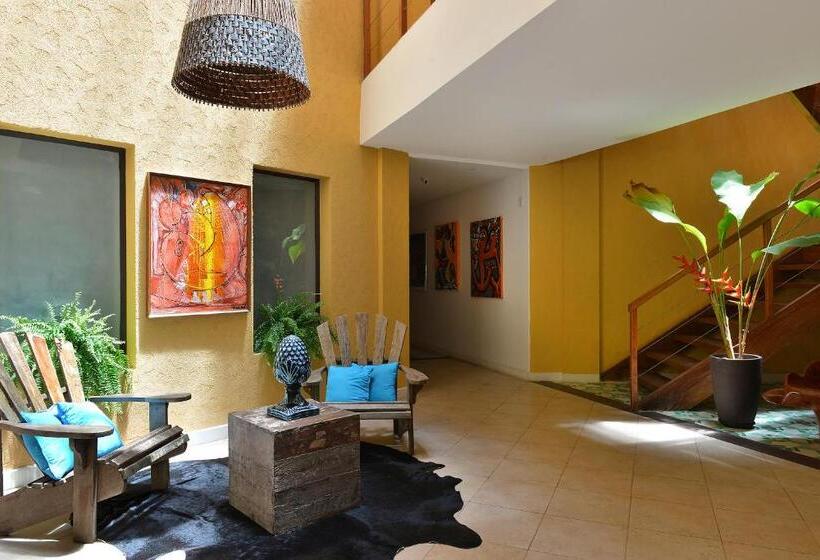 Iara Beach Hotel Boutique