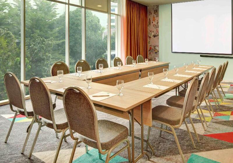 هتل Ibis Styles Makassar Sam Ratulangi