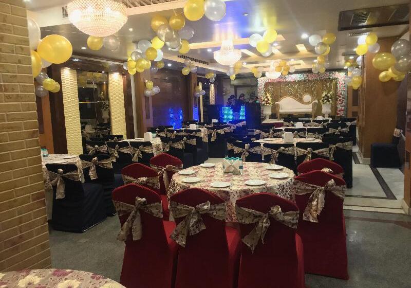 בית מלון כפרי Leela Grande