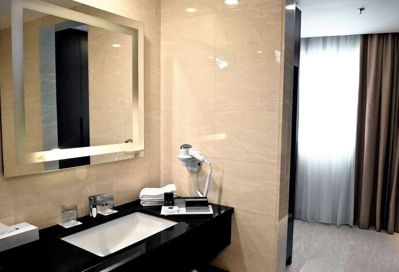 هتل Melia Makassar