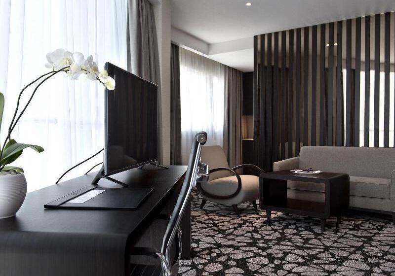 هتل Melia Makassar