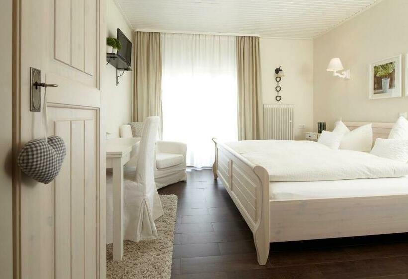 ホテル Pfälzer Hof