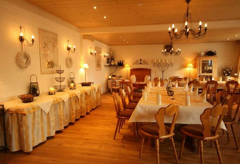 ホテル Pfälzer Hof