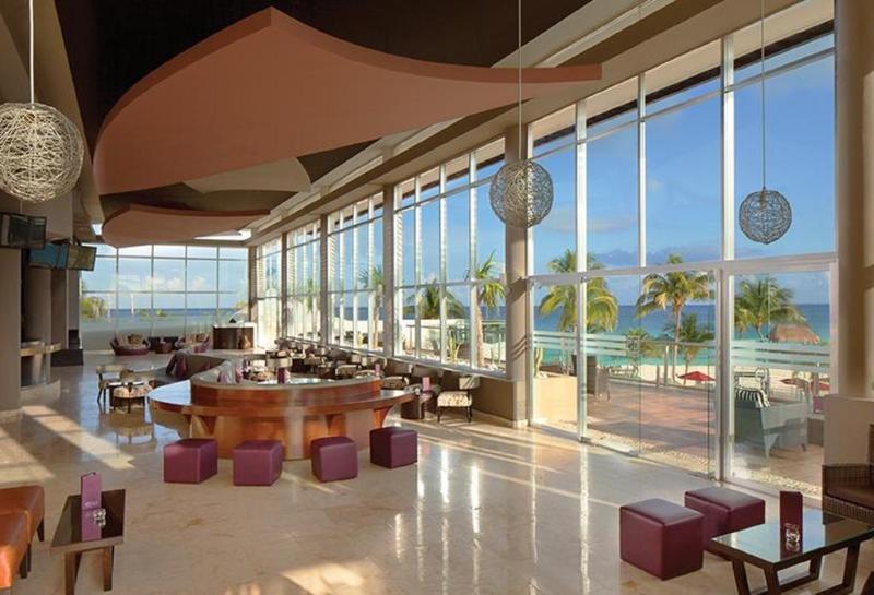 호텔 Residences at The Fives