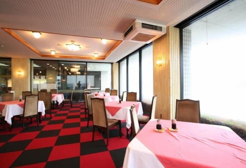 هتل Select Inn Tsuruga