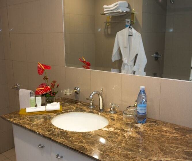 هتل Torres De Suites By Inamazonas