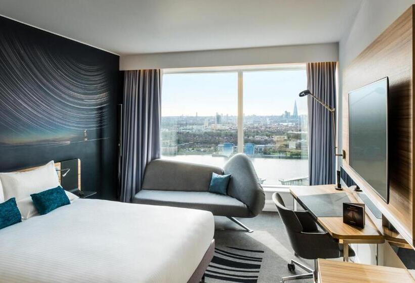 Novotel London Canary Wharf