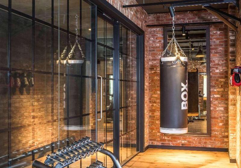 Novotel London Canary Wharf