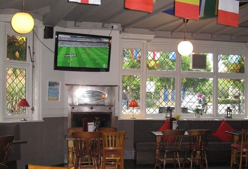 The Swan Inn Pub