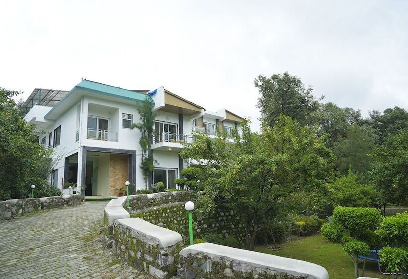 בית מלון כפרי Chirping Hills Resort,bhimtal