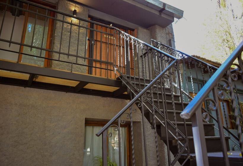 هتل La Misión Guest House