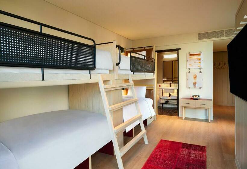 בית מלון כפרי Moxy Seoul, Myeongdong