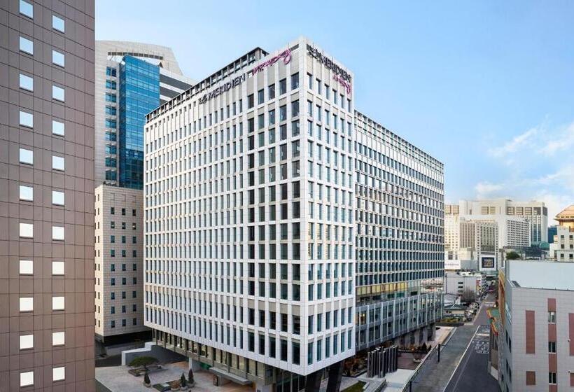 בית מלון כפרי Moxy Seoul, Myeongdong