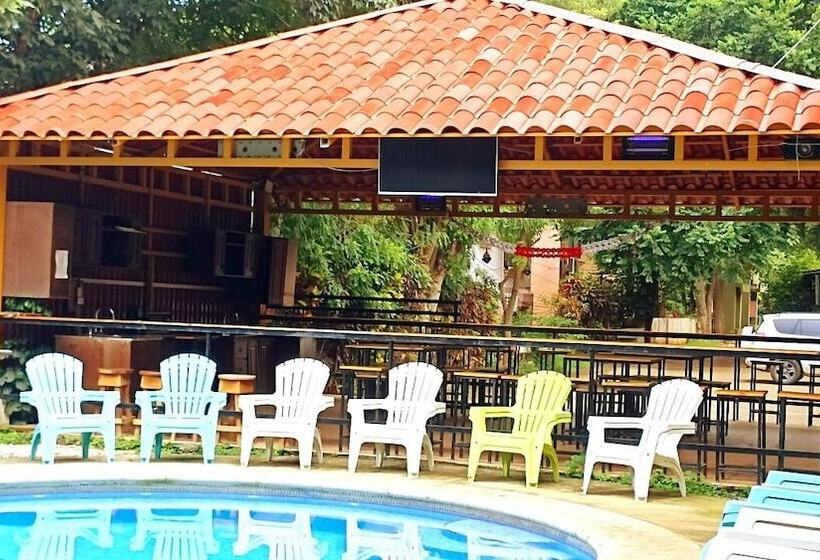 هتل Coco Beach Condos