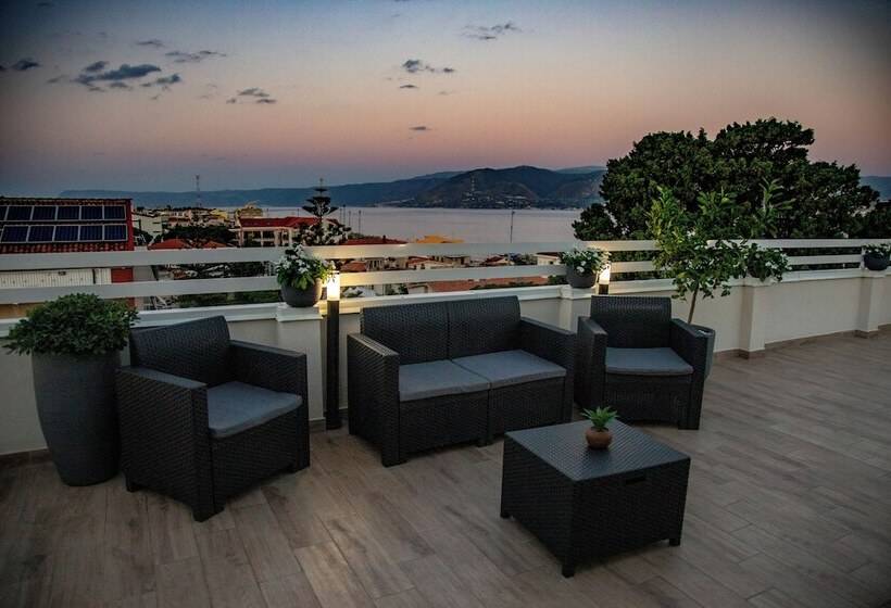 تختخواب و صبحانه Operaprimasuite