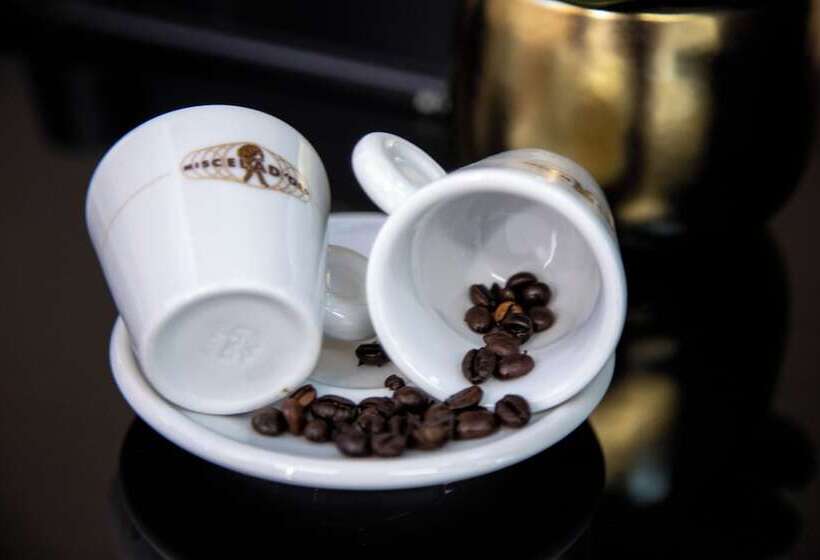 تختخواب و صبحانه Operaprimasuite