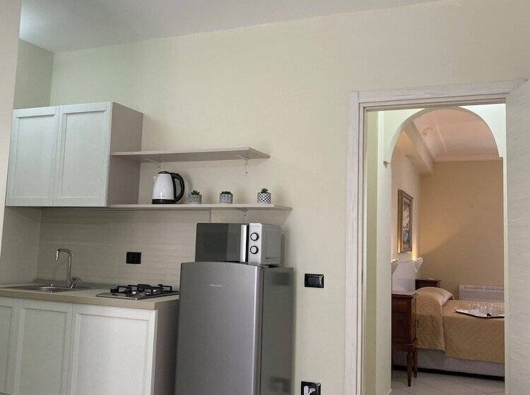 تختخواب و صبحانه Scala Dei Turchi Palace Suites