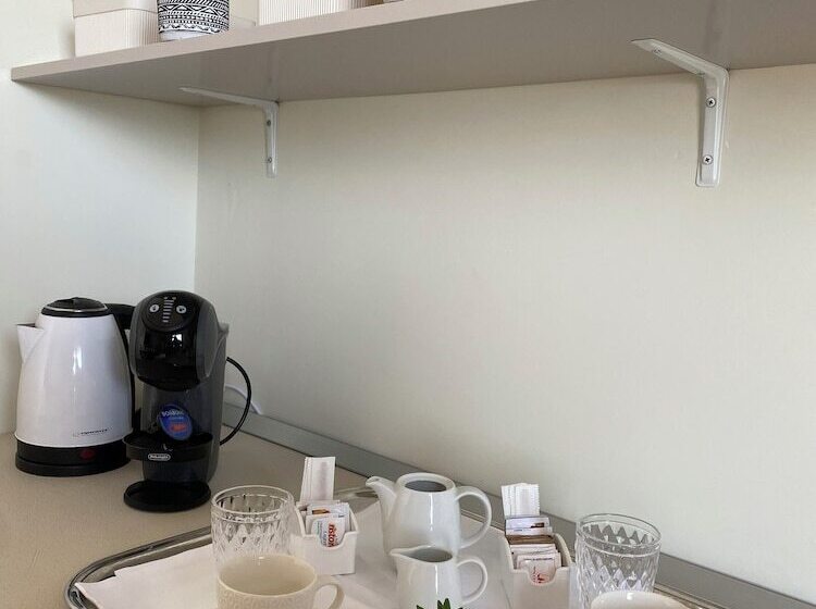 تختخواب و صبحانه Scala Dei Turchi Palace Suites