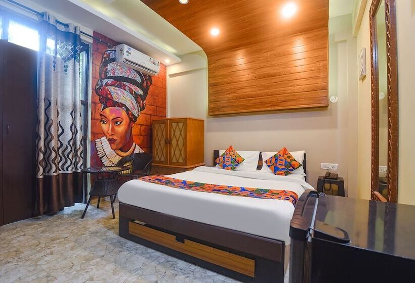 هتل Fabexpress Corinthia Boutique Rooms   Nr Candolim Beach